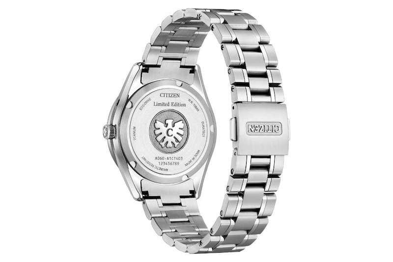 メカニカルモデルの裏ぶたにはリミテッドエディションナンバーを刻印