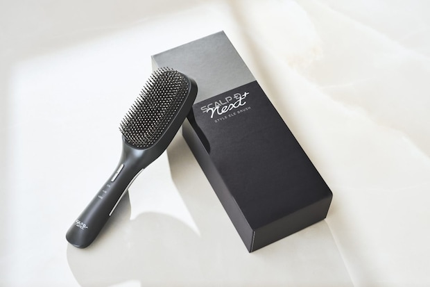 スカルプD ネクストプラス スタイルエレブラシ ¥28,600(税込み)
