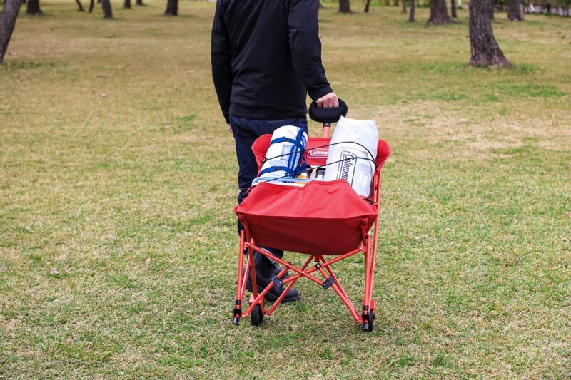 ワンマイルチェア　「荷物を載せてコロコロ運ぶ」