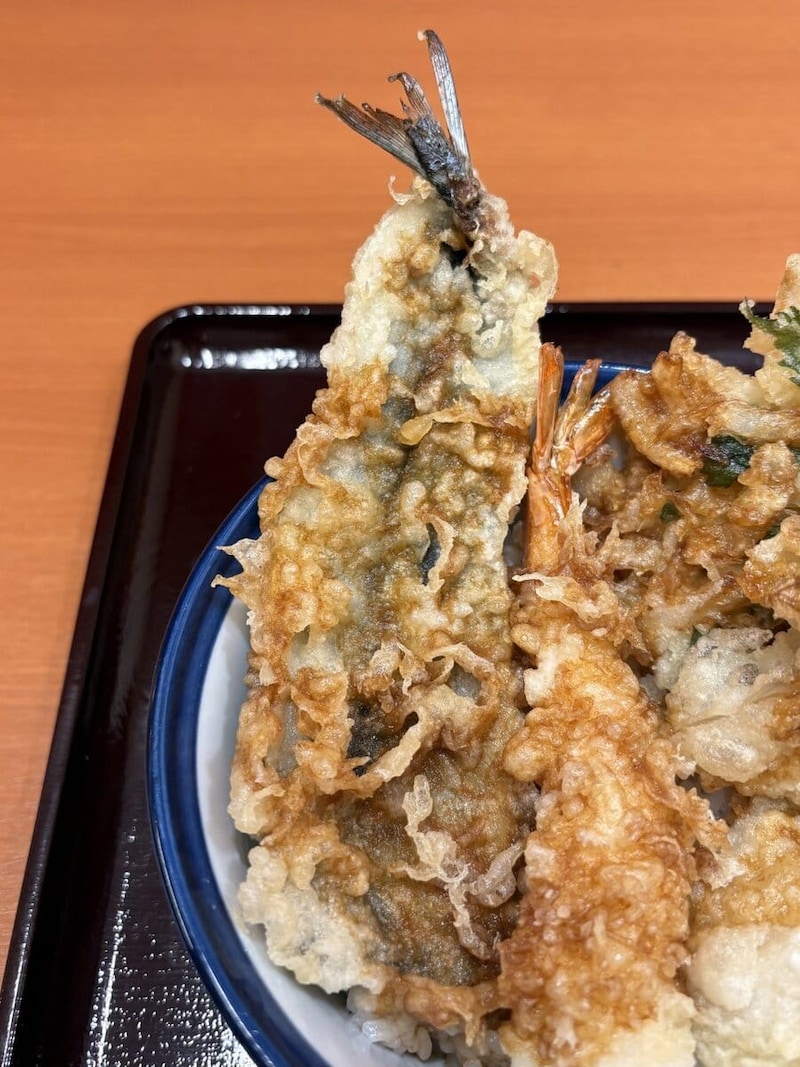 ドドンとのっている「国産秋刀魚」は、かなり脂のりが良い！