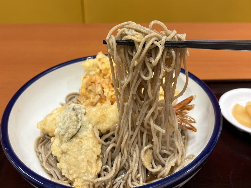 冷やしそばなので、まだ日中暑さが残るこの時期にちょうどぴったり