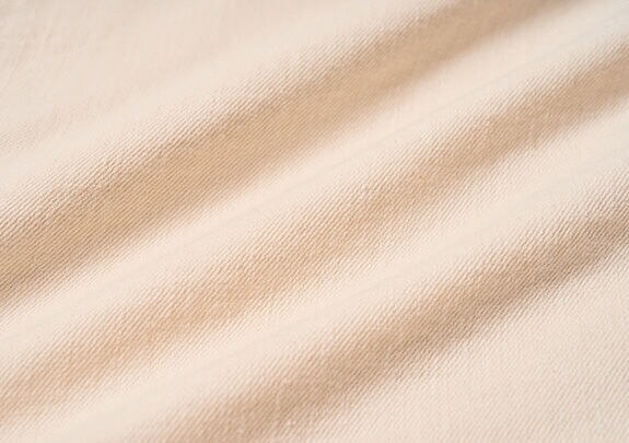 着用を繰り返すことで生まれる、ゴワつきのないふんわりと柔らかな着心地のよさは古着ならでは