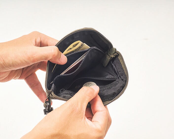 ナンガ
エコパック UR コインケース　「お金やカードを仕分けて収納可能！」