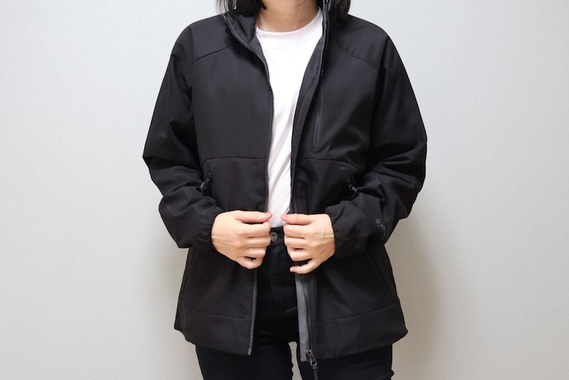 ダウンのようにもこもこしない！