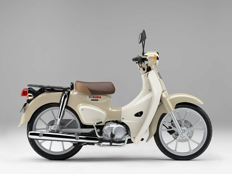 今回登場した「スーパーカブ110 Lite」「スーパーカブ110プロLite」「クロスカブ110 Lite」は、スーパーカブ110シリーズをベースに、最高出力を3.5kWに抑えた空冷4ストロークSOHC単気筒109ccエンジンを搭載