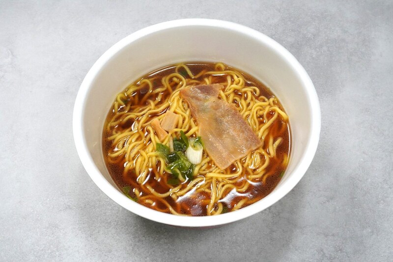 東洋水産　マルちゃん正麺 カップ 芳醇醤油 ￥278（税抜）