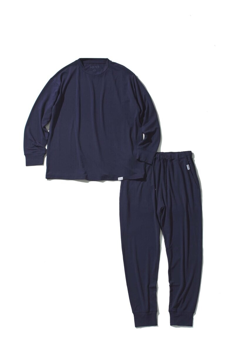 ReD
ReD バイタルテック スリープ プルオーバー 長袖&ジョガーパンツセット
¥15,400