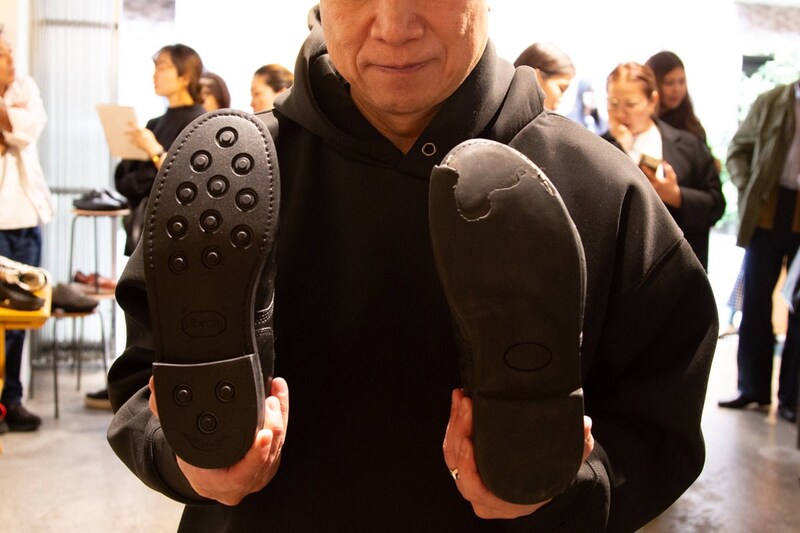 元と同じデザインのオリジナルソールを貼り替えることで、愛着がより一層深まります