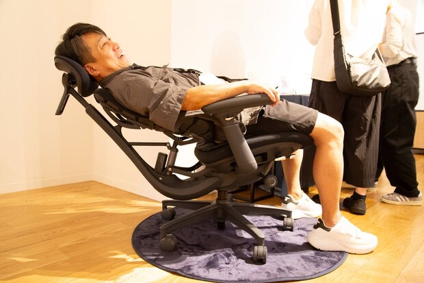 ストレッチモードの背中伸ばしは、マッサージ店でも味わえないほどのリラックス感を体験できました