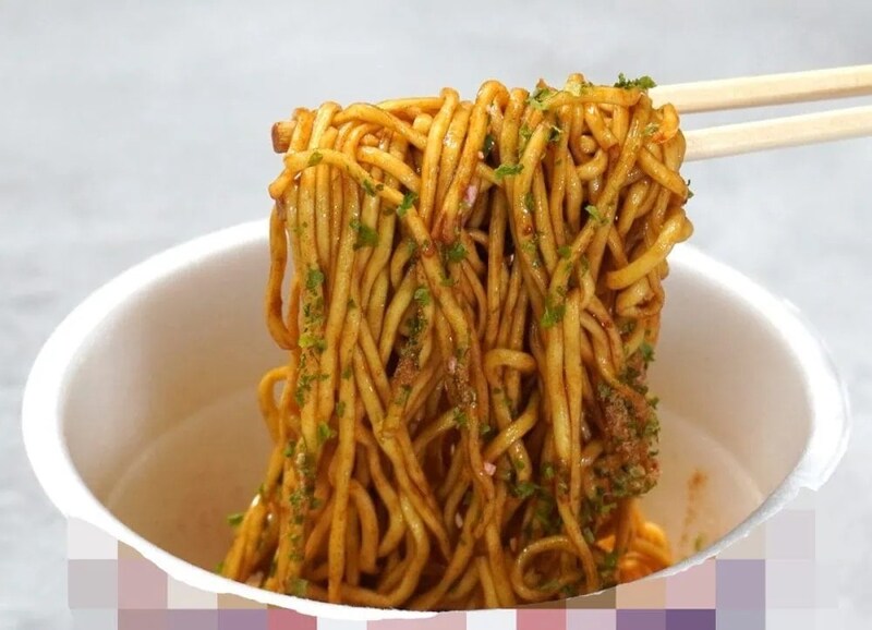 第1位　「本当にウマかったカップ焼きそば」カップ麺マニア絶賛！8月に食べてよかったベスト3【1位は再現度ヤバすぎた本気のたこ焼き味】