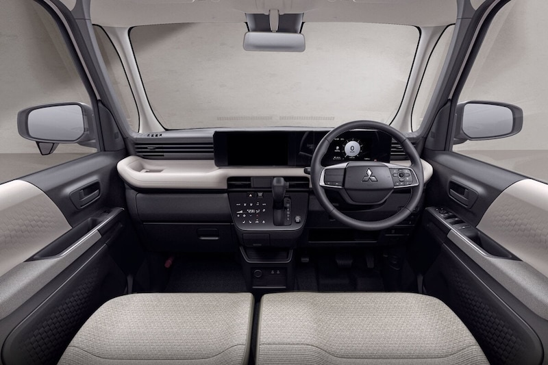 Google 搭載インフォテイメントシステムの操作性の高さ、シートやインパネ等の内装の質感の高さも高く評価