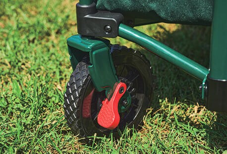 前輪にストッパー機能が備わり、傾斜のある場所や車のトランクに積んでも転がらず安心