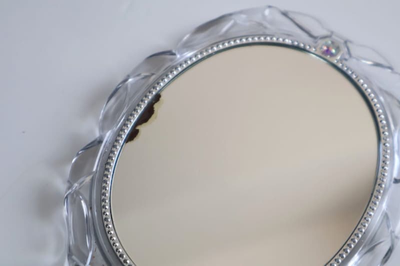 黒ずんだ鏡はどうする？