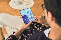 【大ヒット中の注目ガジェット】進化がすごい！爆売れ折りたたみスマホ、大画面ARグラスほか 話題作5選を家電ライターがガチレポート