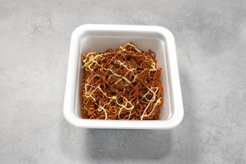 明星食品
明星 一平ちゃん夜店の焼そば 30種のスパイス香るソース味
