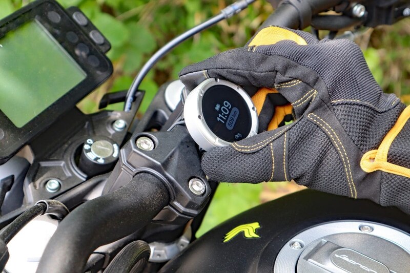 本体の着脱も簡単にできる