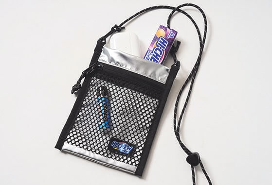 サコッシュは公園のお供に！