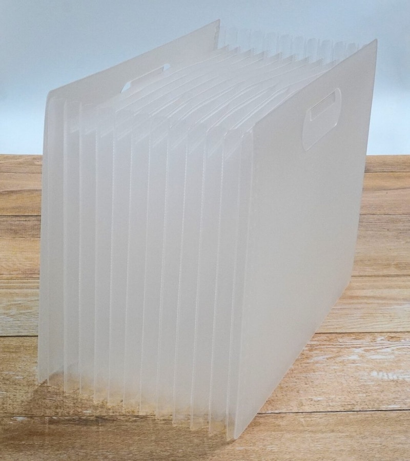 無印良品
ポリプロピレン じゃばらファイル Ａ４用 ６ポケット
