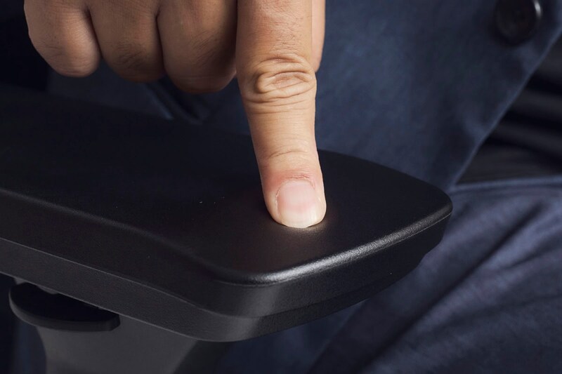 やわらかなウレタン素材を採用