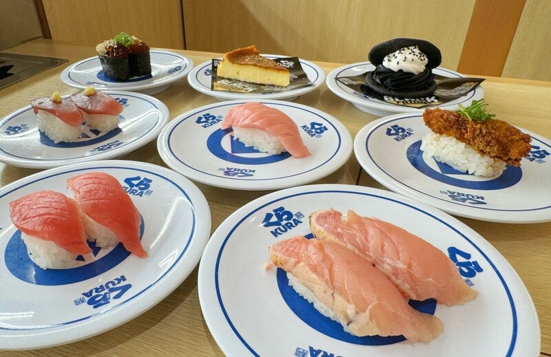 極上の“とろ”けるネタが勢ぞろい！くら寿司「極上とろとまぐろ」フェア＆ブラックフライデー限定“黒”スイーツを堪能！