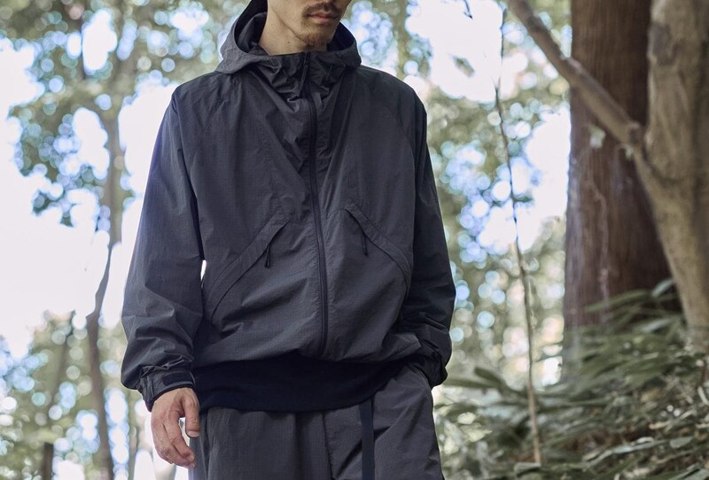 【ゴールドウイン×アークネッツ】都会にも自然にも溶け込むセットアップ！春夏で人気を博した別注パンツもさらに都会的に進化