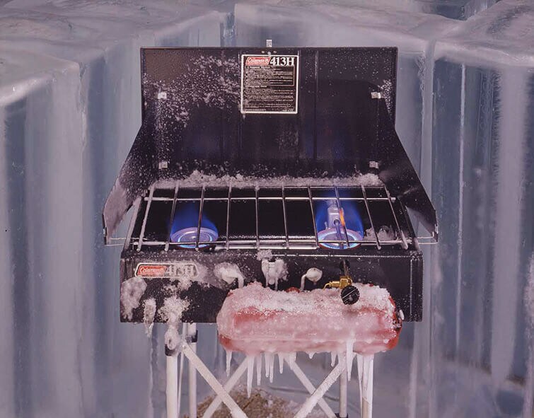 氷点下に氷柱を下げながらも点火した