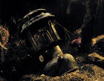 「海底から引き揚げられたランタンに火が灯った!?」125周年のコールマン“3つの不滅伝説”と知られざる歴史を徹底解剖