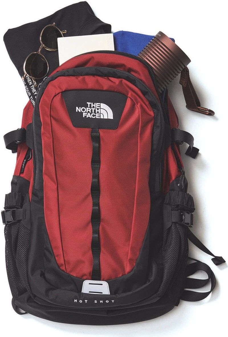 フレックスベントテクノロジーを採用したショルダーハーネス、背骨への負担を減らすスパインチャンネル、取り外し式のウエストベルトなどフィールドで培われた技術が超優秀