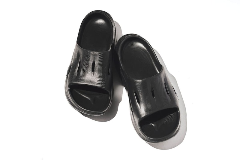 ホカ オラ リカバリー スライド 3 ¥9,900