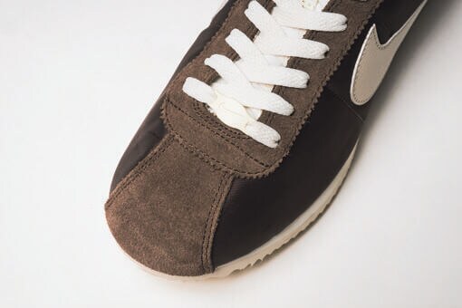 トゥボックスは幅広で、快適にフィット