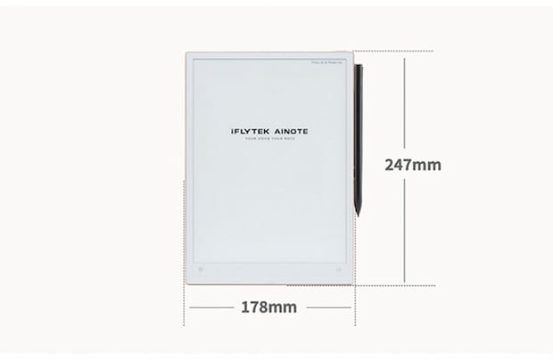 サイズは縦247mm × 横178mmでB5用紙に迫る勢いの10.65インチ大画面