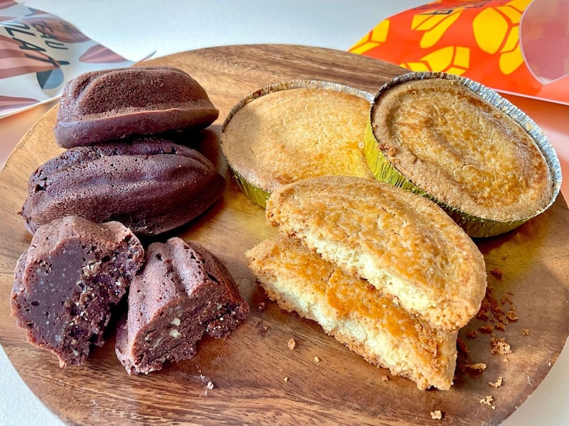 成城石井、反則級サクサク感の「バターガレット」と、チョコのかたまり級「ガトーショコラ」を実食