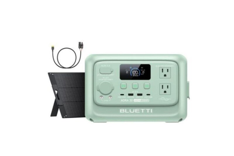 BLUETTI「AORA 30 V2 + 100Wソーラーパネルセット」¥54,800 → ¥39,800