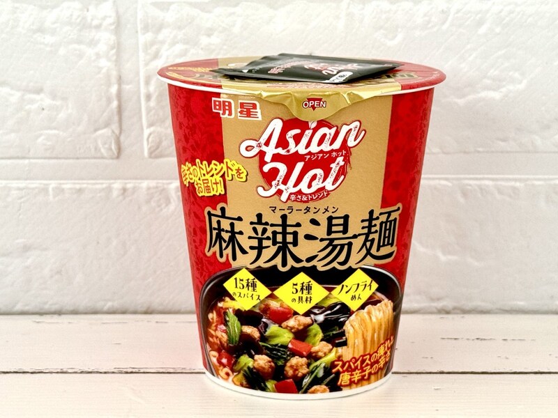 明星食品
明星 Asian Hot 麻辣湯麺