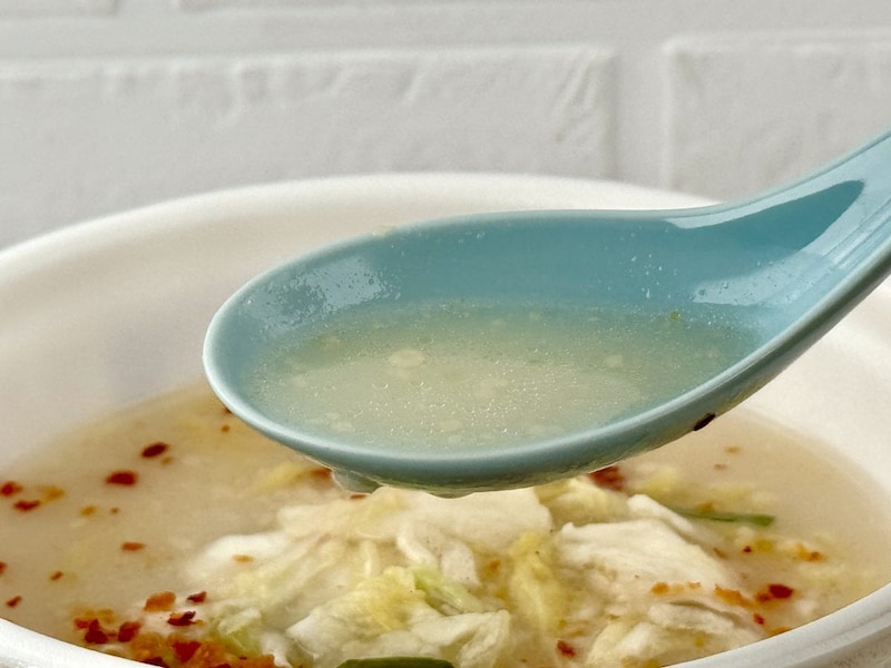 ヤマダイ
凄麺 冬の塩ラーメン／寒い冬にぴったりの乳化された白濁豚骨ベースの濃厚かつ背脂を加えたコクの一杯