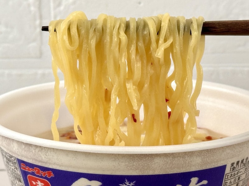 ヤマダイ
凄麺 冬の塩ラーメン／凄麺シリーズの大きな特徴はやはり「麺」！茹でてから乾燥させる歯切れ心地よいプリプリな麺がまさに生麺そのもの