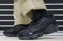 【別格すぎるニューバランス新作】カッコよくて疲れにくいって最高！「M1000D」をエディターが試し履きレビュー