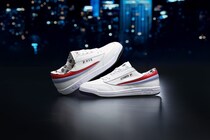 【奇跡の40周年コラボ】CITY HUNTER×FILAの限定スニーカー、“100tハンマー”“サックスブルーのジャケットカラー”ほかギミック満載