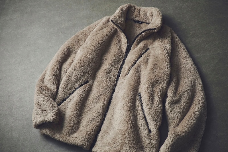 【ユニクロのわがままウェア】UNIQLO and NEEDLES「フリースジャケット」はヴィンテージな趣と快適な着心地がたまらない!/No.1モノ雑誌編集長のお墨付き『コレ買いです』Vol.138