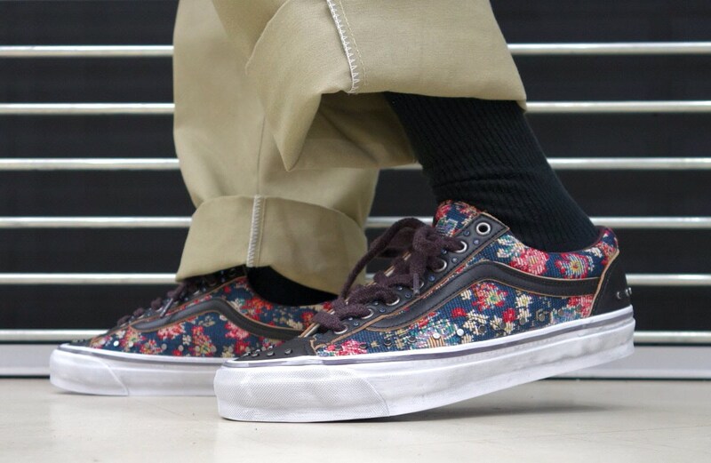 【限定素材の傑作VANS】最新“OTW OLD SKOOL”が異次元の出来!花柄テキスタイル×Vibramソールのアート級スニーカーをエディターが試し履き