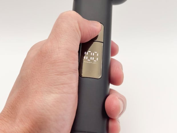 2時間のフル充電で120分間の連続使用が可能