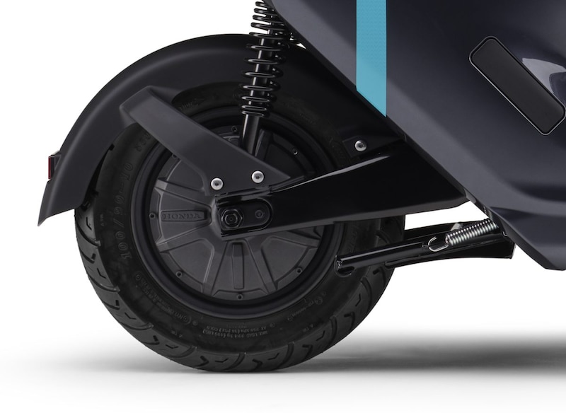 扱いやすいインホイールモーターを搭載し、交換式バッテリー「Honda Mobile Power Pack e:（モバイルパワーパック イー）」を採用する