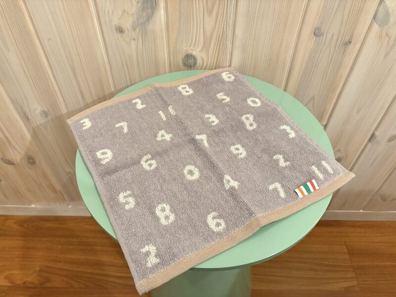 ジャガードハンドタオル