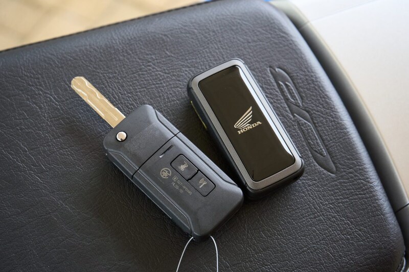 先進のスマートキーが採用されている