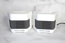 【サブ暖房の最適解】2方向温風が便利すぎ！アイリスオーヤマの“変形する”ファンヒーターがデスク下・キッチンに最強だった