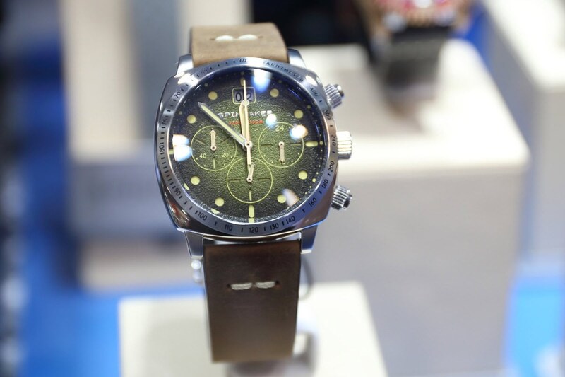 「ハル クロノグラフ」