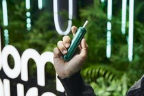 【JT史上最速】プルーム・オーラが200万台突破！癒しを感じる限定デバイスカラー「アクアグリーン」も見逃せない