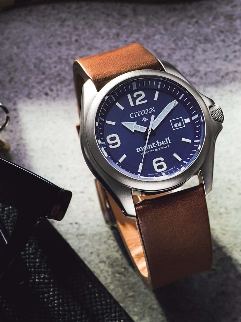 シチズン×モンベル　プロマスター 革バンドモデル