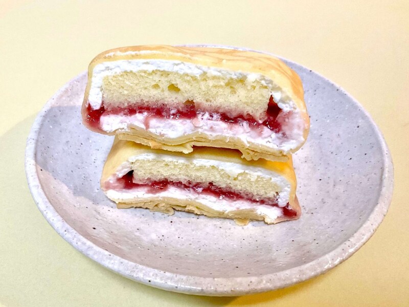 セブン-イレブン、もちもち生地のクレープ ショートケーキ仕立て