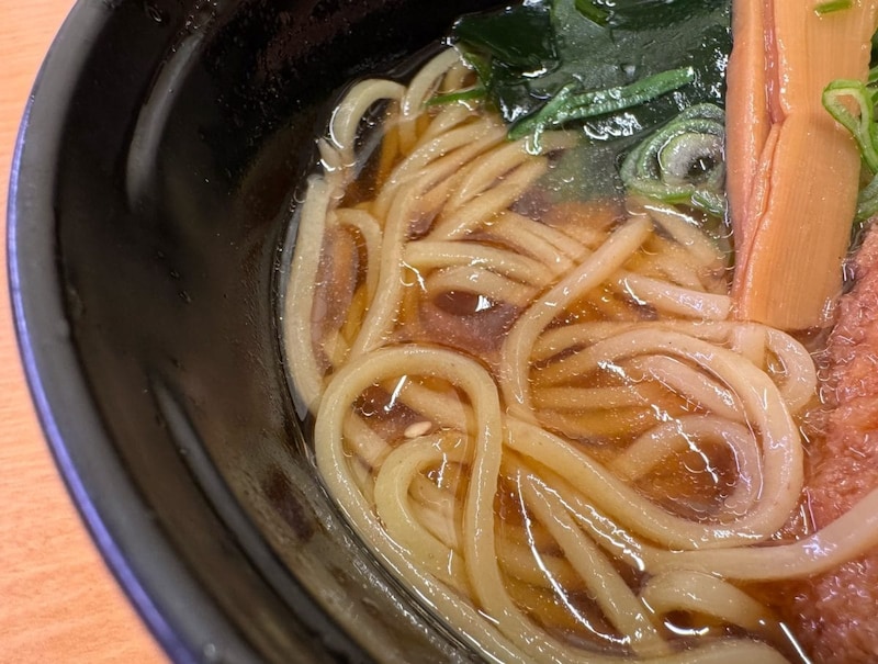 ふわりとまぐろが香り立つスープ